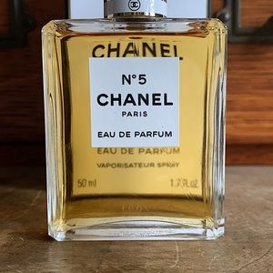 Chanel No 5